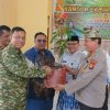 Pisah Sambut Camat Rumbio Jaya, Kapolsek Kampar Berikan Bibit Pohon Wujud Gerakan Green Policing