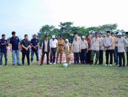 Wabup Kampar Resmi Buka Turnamen Sepak Bola Camat Cup Kampar Kiri 2026