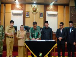 Bupati dan DPRD Kampar Penandatanganan Nota Kesepakatan KUA-PPAS T/A 2027 dan Penyampaian Rancangan Perubahan KUA-PPAS T/A 2026