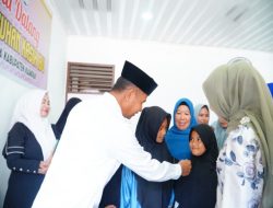 Bupati Kampar Kunjungi Panti Asuhan Kasih Ibu Dan Serahkan Bantuan