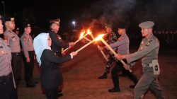 Upacara Taptu & Pawai Obor HUT RI ke-81, Semangat Kemerdekaan Berkobar di Lapangan Polres Kampar