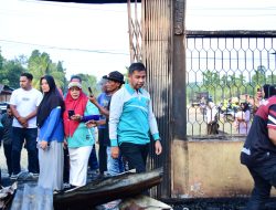 Bupati Kampar Cepat Tanggap Temui Masyarakat Terdampak Bencana Kebakaran
