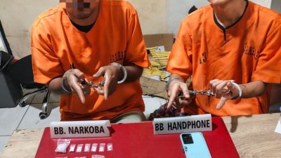 Satresnarkoba Polres Kampar Tangkap Pengedar dan Kurir Shabu di Desa Kuok