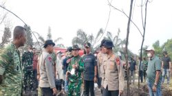 Bupati Kampar, Pangdam XIX/Tuanku Tambusai, Plt Gubri, Forkopimda Riau Tinjau / Padamkan Kebakaran di Tambang