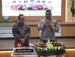 Hari Lahir Adhyaksa Ke-81 Kapolres Kampar Berikan Kejutan Kepada Kajari dan Jajaran