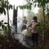 Jauh, Terjal, Tanpa Sinyal — Kapolres Kampar Tetap Berhasil Padamkan dan pendinginan Api Karhutla di Kampar Kiri