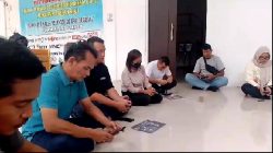 IJTI menggelar Aksi Solidaritas Doa Bersama untuk Keselamatan 5 Jurnalis Hilang di Selat Sunda