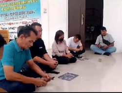 IJTI menggelar Aksi Solidaritas Doa Bersama untuk Keselamatan 5 Jurnalis Hilang di Selat Sunda