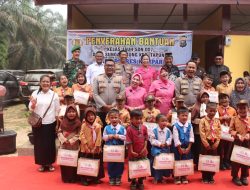 Kapolres Kampar Tinjau Kelas Jauh SDN 007, Renovasi & Bantuan Lengkap