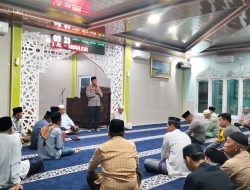 Kapolsek Kampar Kiri Gelar Subuh Keliling, Ajak Warga Aktif Jaga Kamtibnas Yang Kondusif